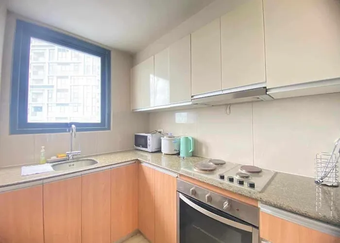 2br Unit With Balcony- Pool Access- Near Airport Hotel Lapu-Lapu City