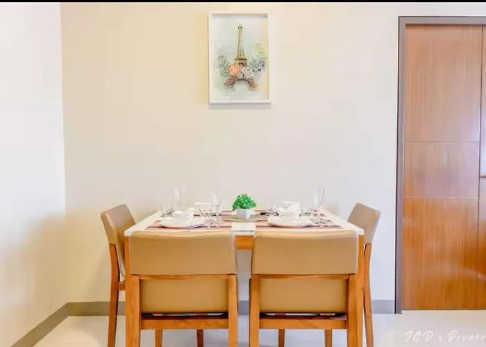 2br Unit With Balcony- Pool Access- Near Airport Hotel Lapu-Lapu City