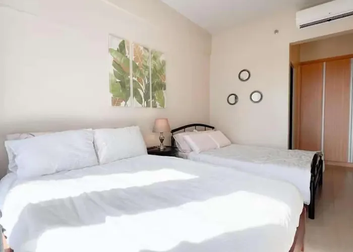 Hotel 2br Unit With Balcony- Pool Access- Near Airport