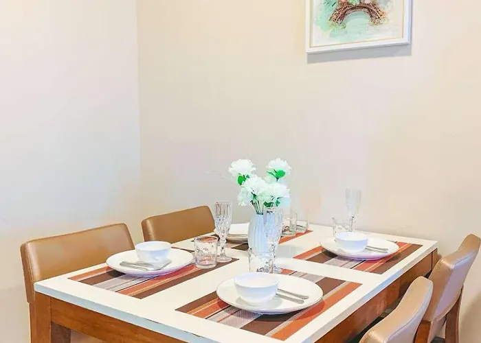2br Unit With Balcony- Pool Access- Near Airport Hotel Lapu-Lapu City