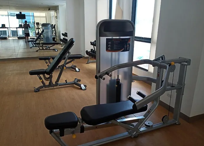 2br Unit With Balcony- Pool Access- Near Airport Hotel 4*